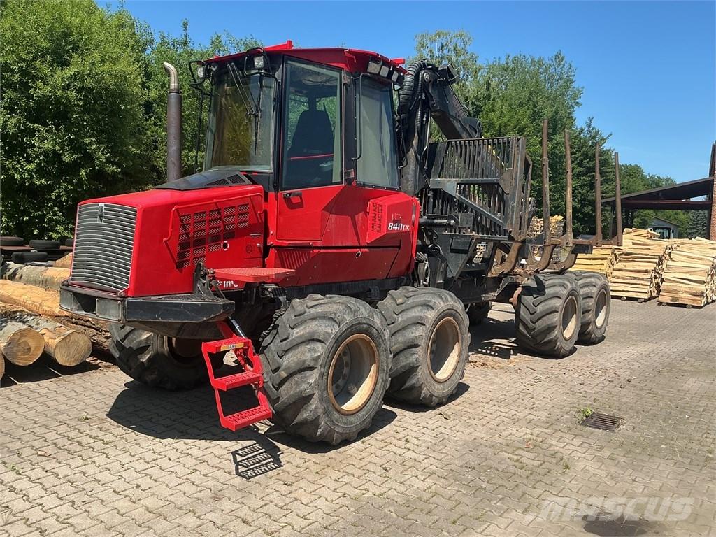 Komatsu 840 TX 集运机