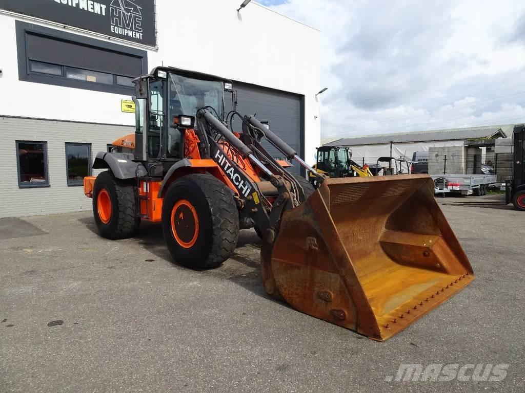 Hitachi ZW150 轮式装载机