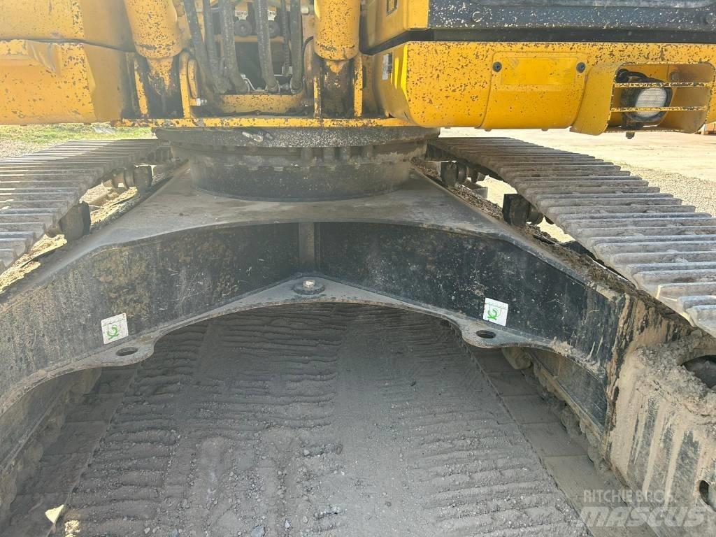 Komatsu PC 210 NLC-8 履带挖掘机