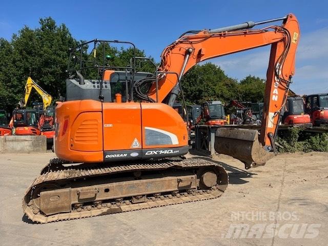 Doosan DX 140 LCR-5 履带挖掘机