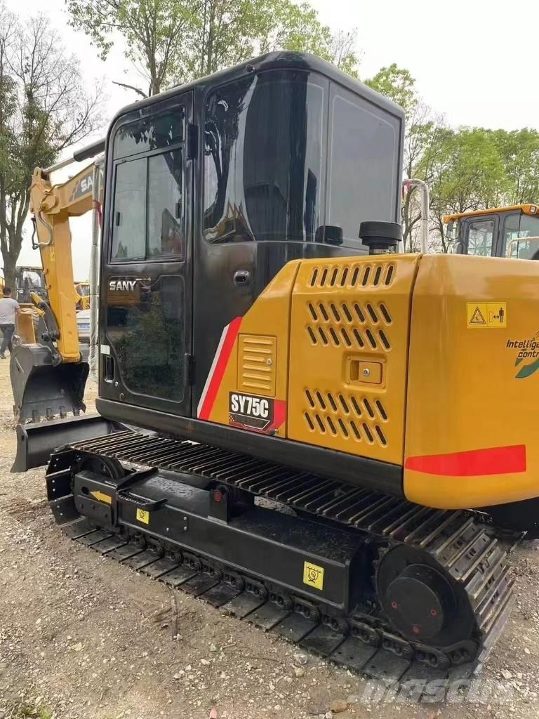 Sany SY75C 中型挖掘机