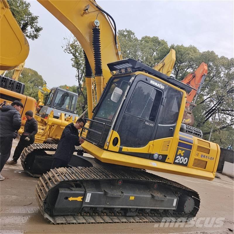 Komatsu PC200-7 履带挖掘机