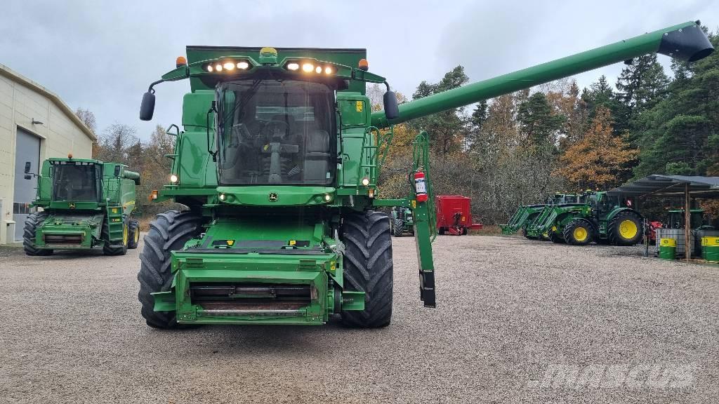 John Deere T 670 i 联合收割机
