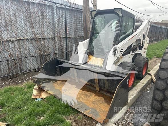 Bobcat S750 滑移装载机