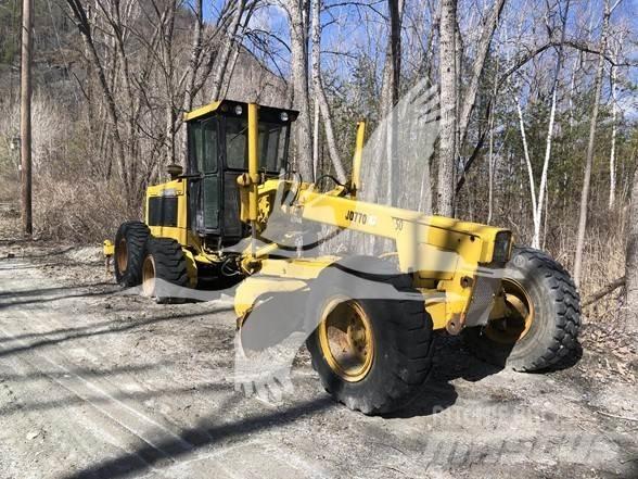 John Deere 770 平地机/推土机