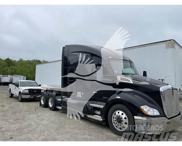 Kenworth T680 牵引车