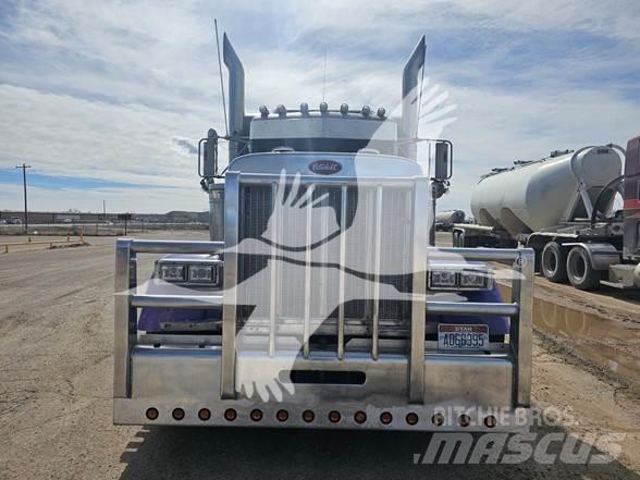 Peterbilt 379 牵引车