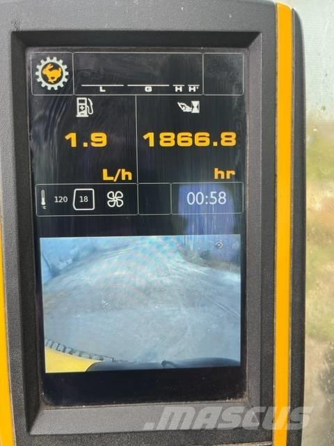 JCB JS 220 LC 履带挖掘机