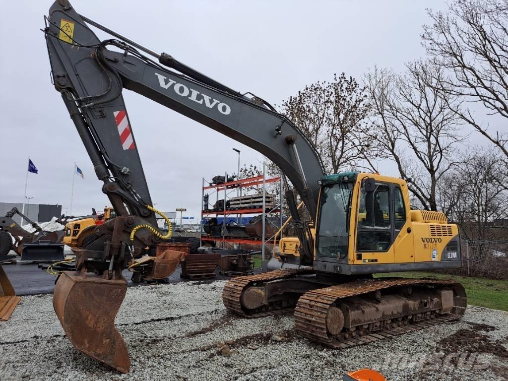 Volvo EC 210 B LC 履带挖掘机