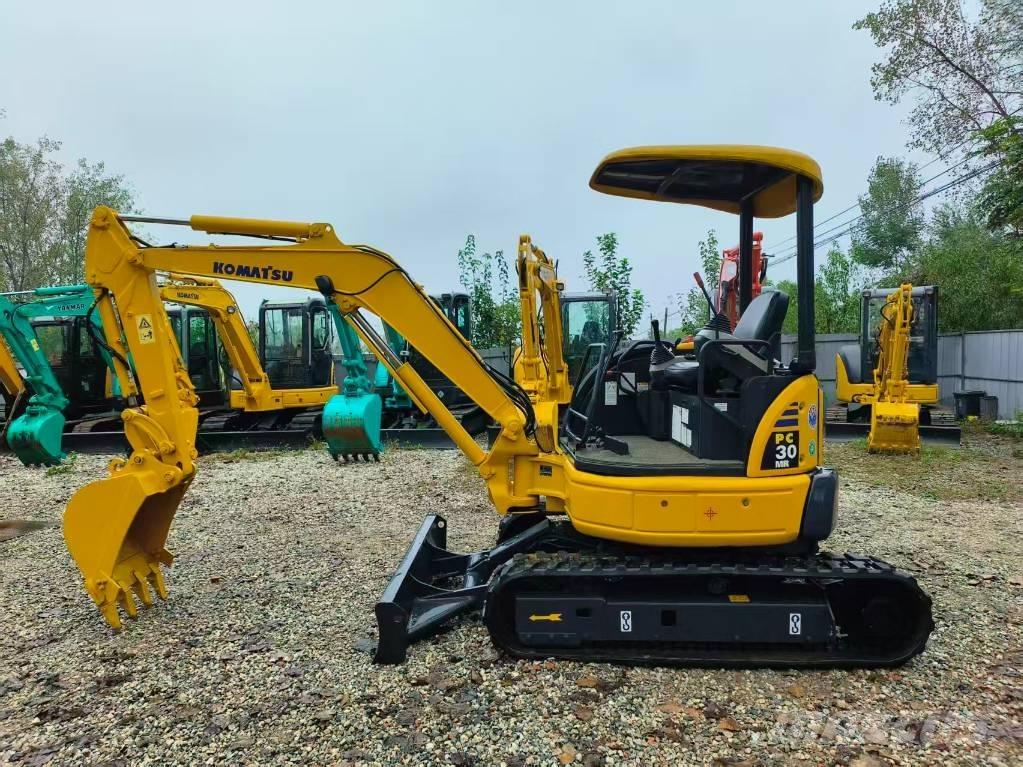 Komatsu PC 30 小型挖掘机