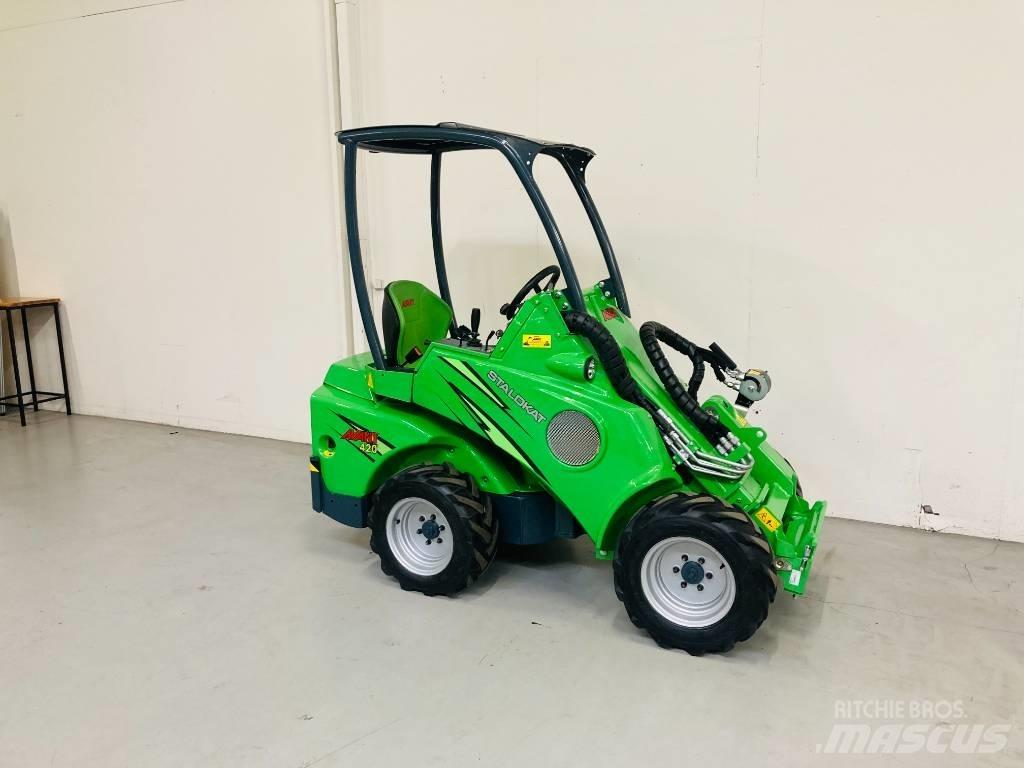 Avant 420 小型装载机