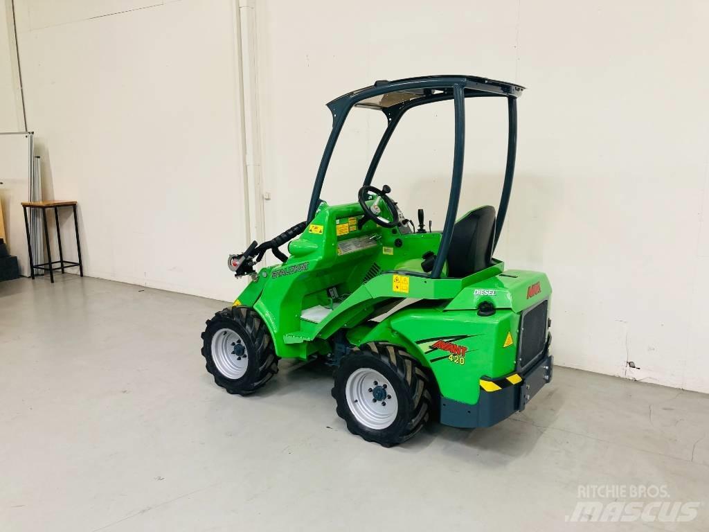 Avant 420 小型装载机