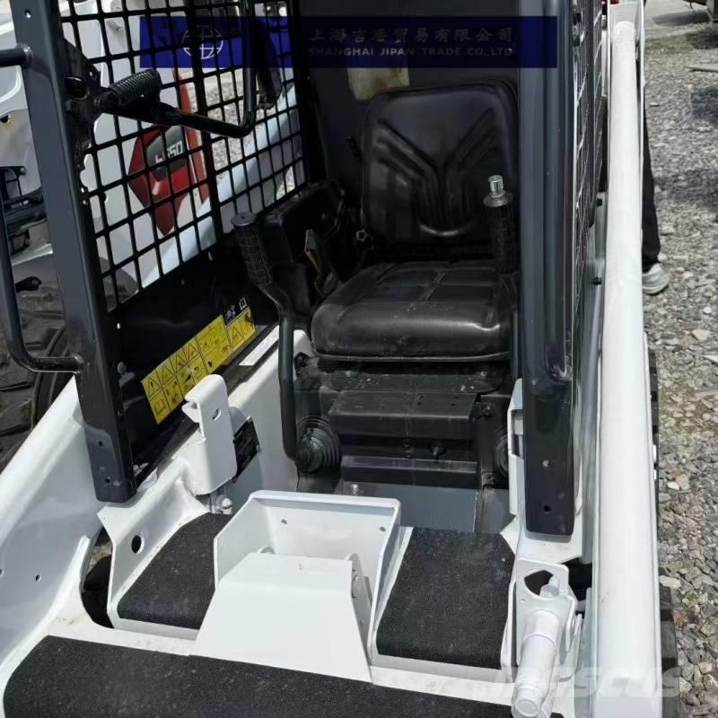 Bobcat s70 滑移装载机