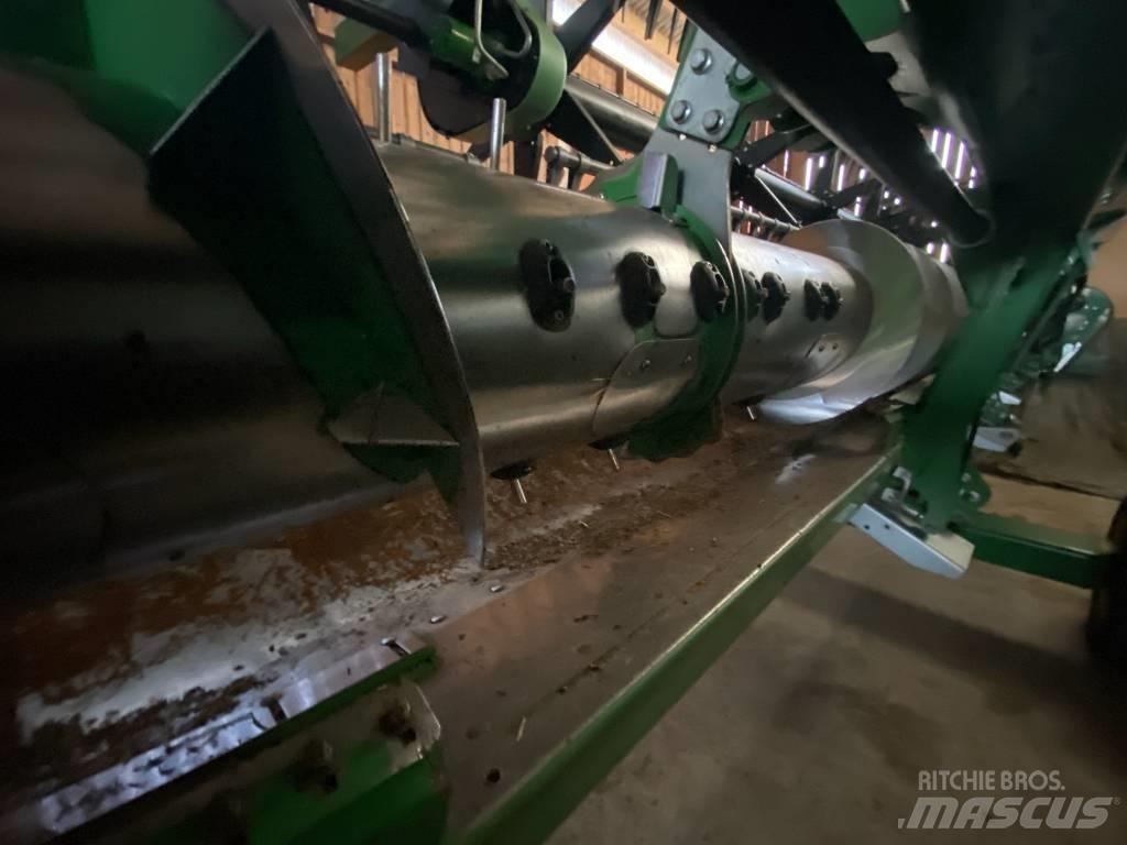 John Deere S790i 联合收割机