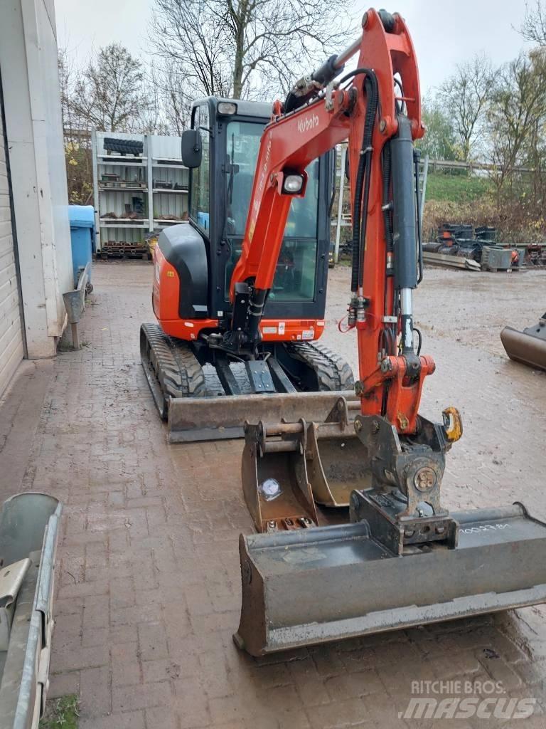 Kubota U 27-4 小型挖掘机