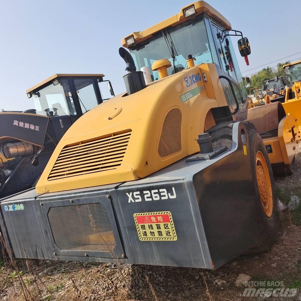 XCMG XS 263 J 单轮压路机