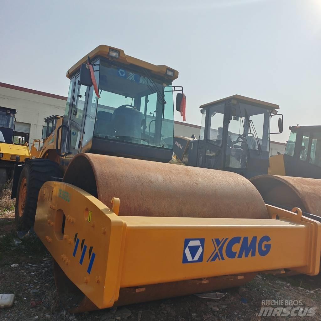 XCMG XS 263 J 单轮压路机