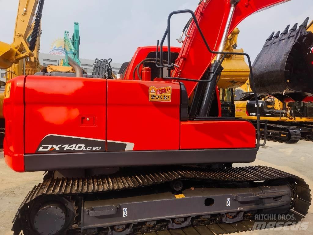Doosan DX 140 LC 履带挖掘机