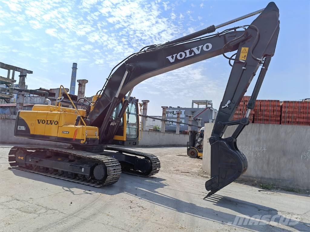 Volvo EC210B 履带挖掘机