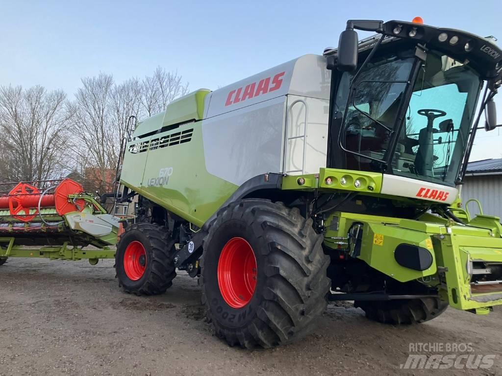 CLAAS Lexion 670 联合收割机