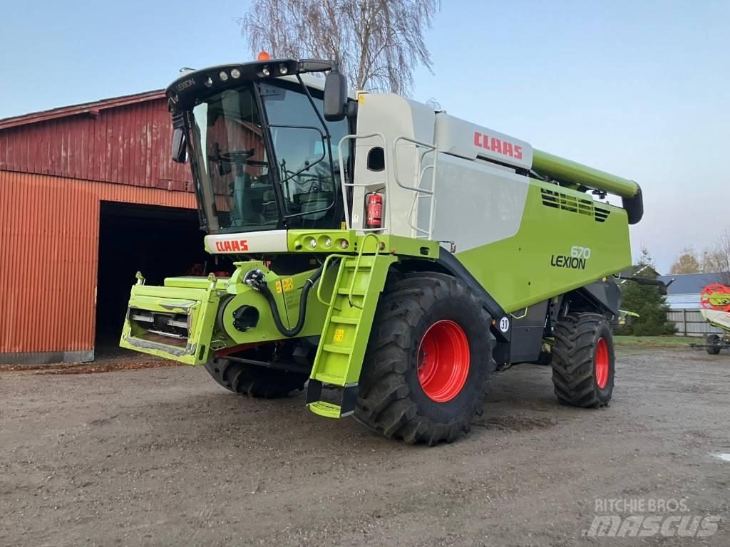 CLAAS Lexion 670 联合收割机