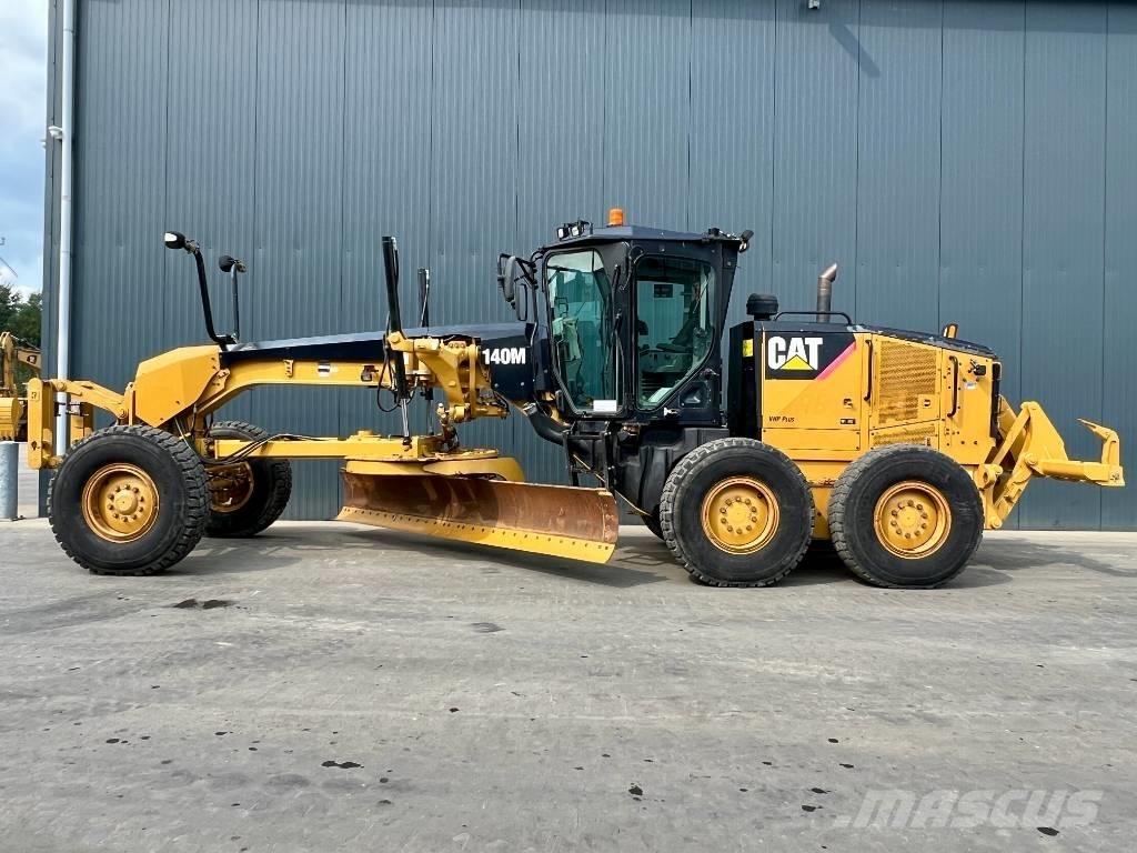 CAT 140M 平地机/推土机