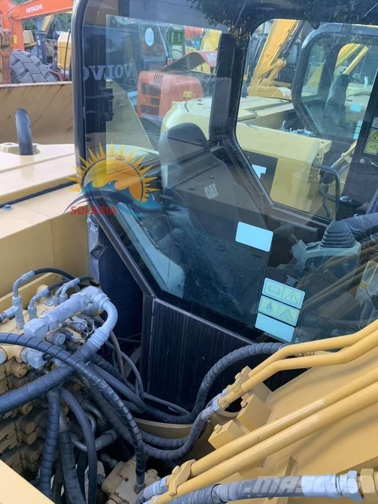 CAT 308 E 2 中型挖掘机