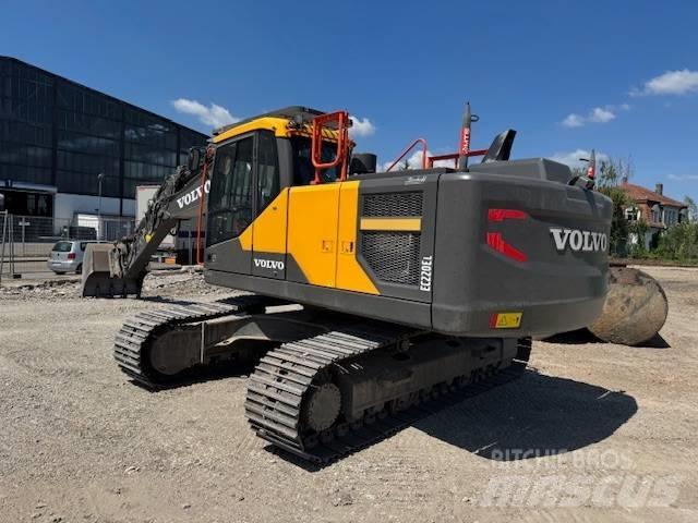 Volvo EC220EL 履带挖掘机