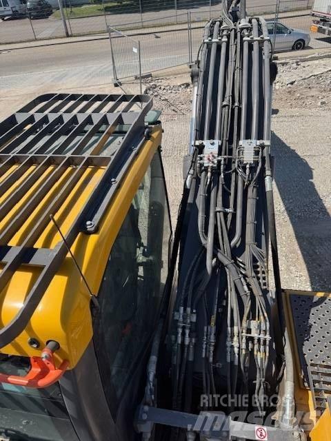 Volvo EC220EL 履带挖掘机
