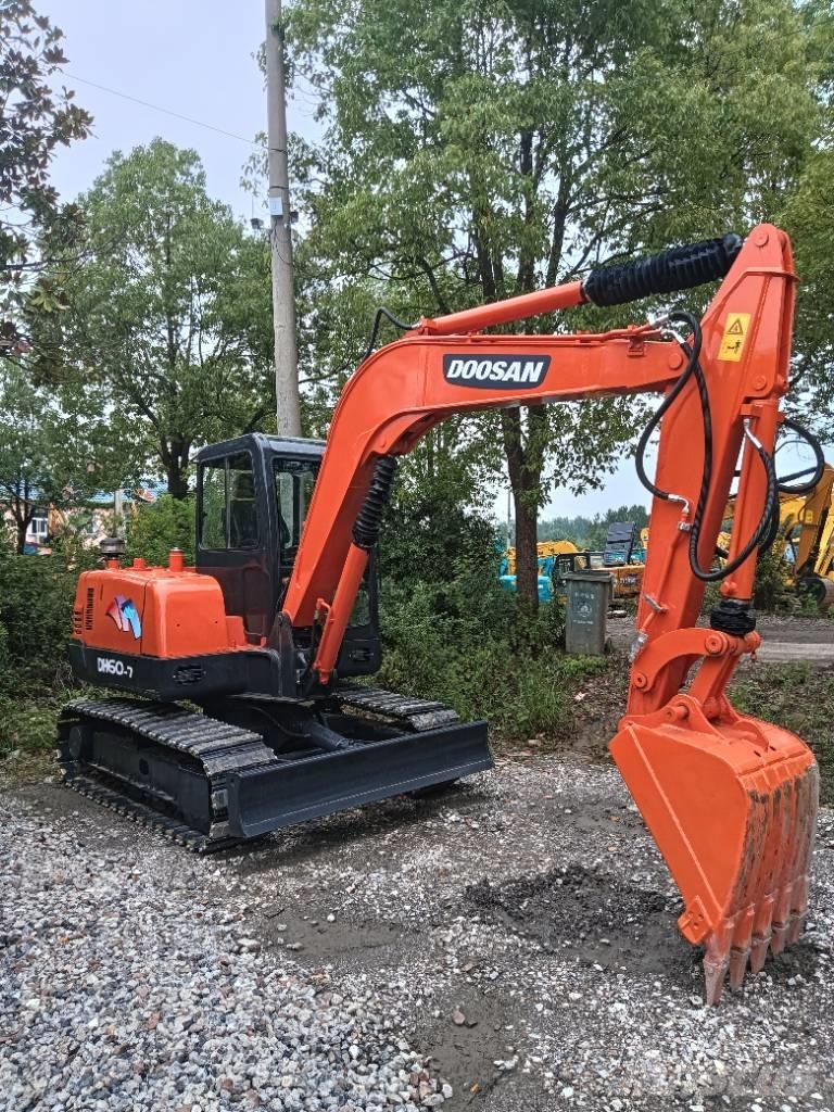 Doosan DH 55 小型挖掘机