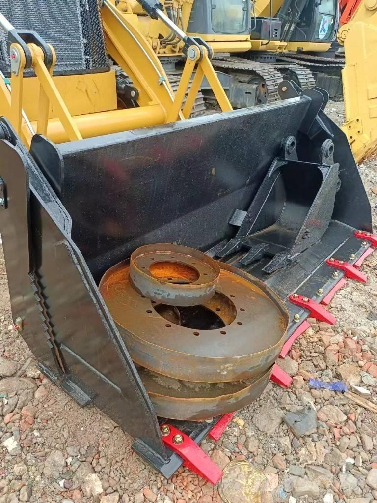 CAT 420 F 反铲装载机