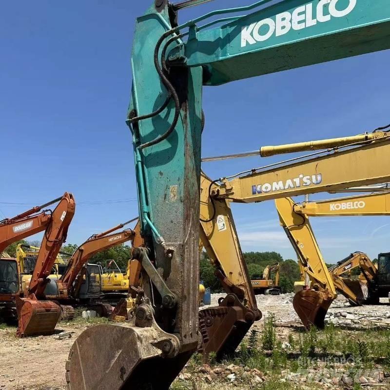 Kobelco SK 200 履带挖掘机