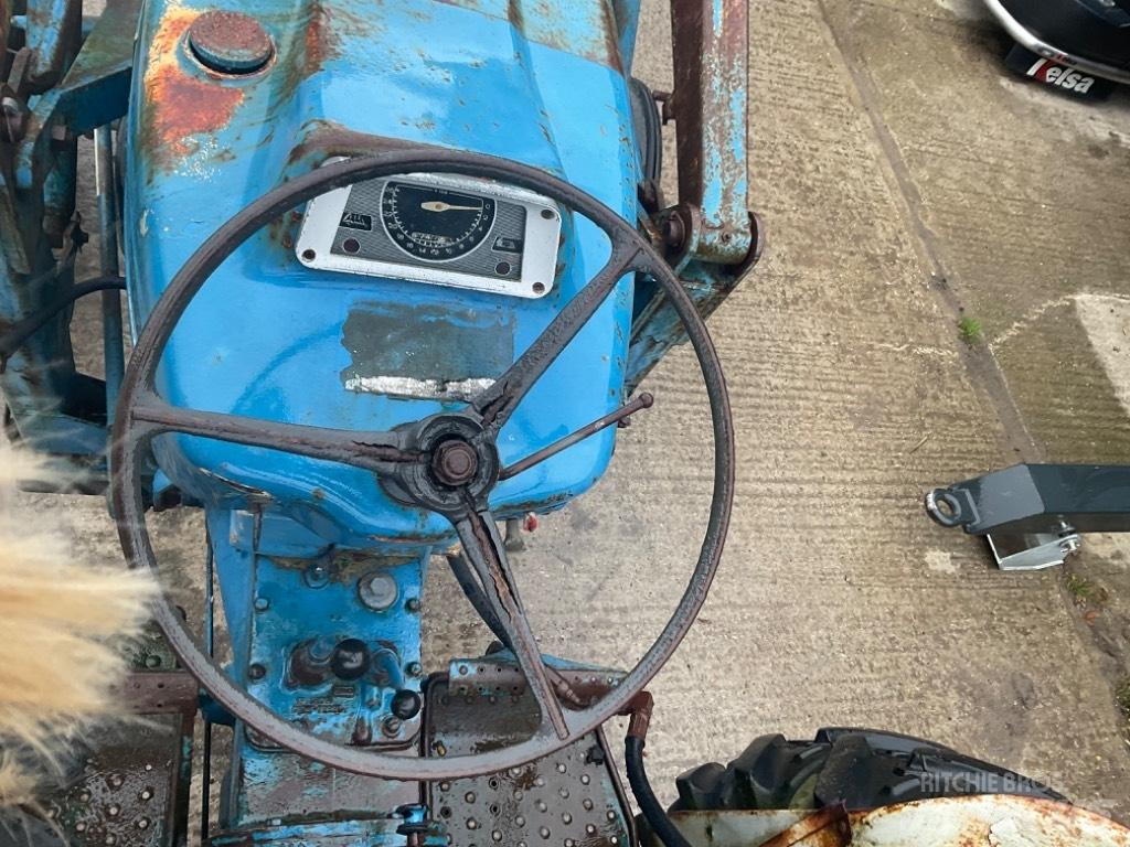 Ford 4000 拖拉机/农用车