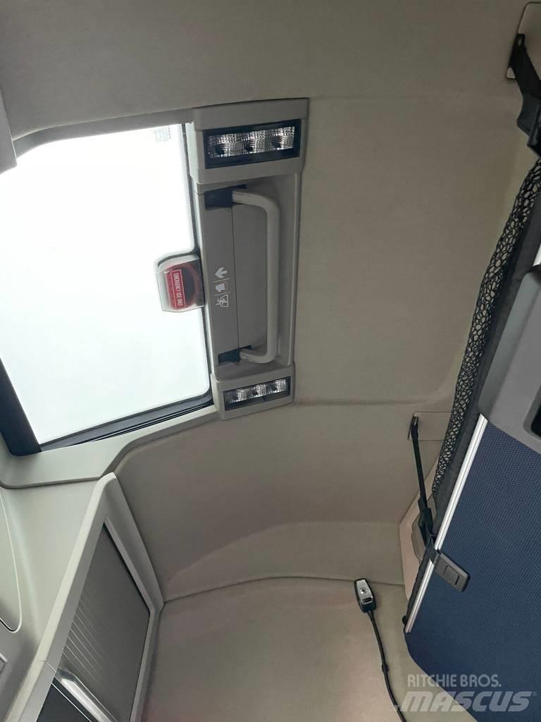 Volvo FH 500 牵引车