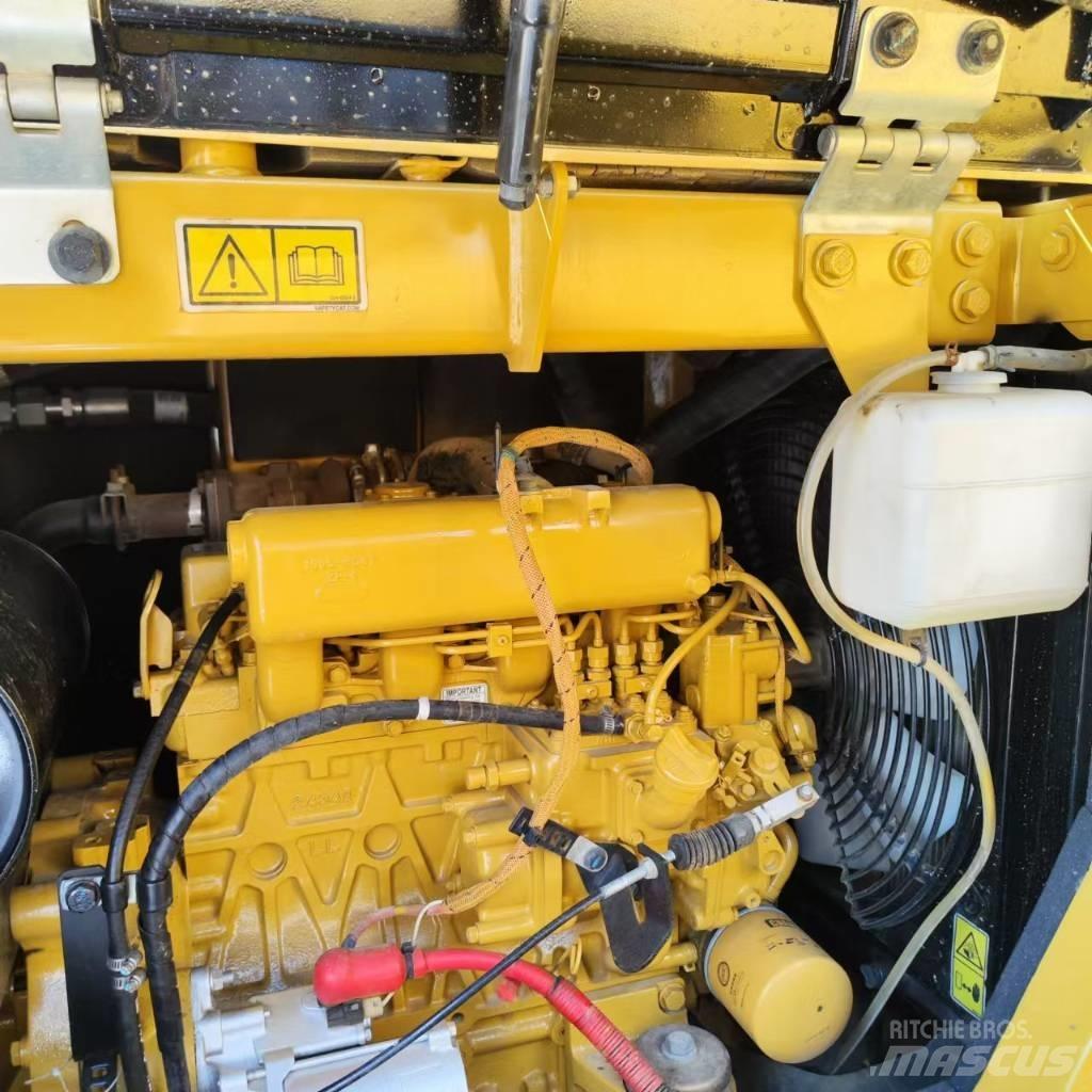 CAT 306 履带挖掘机