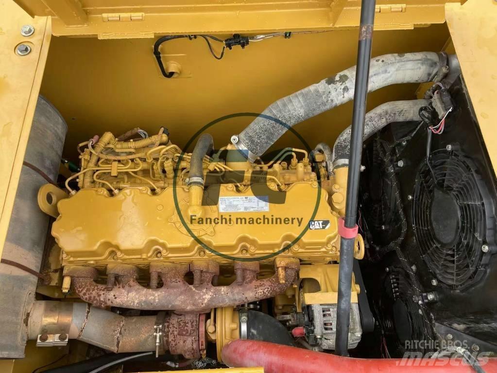 CAT 320 履带挖掘机