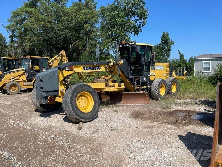 Komatsu GD 655-6 平地机/推土机
