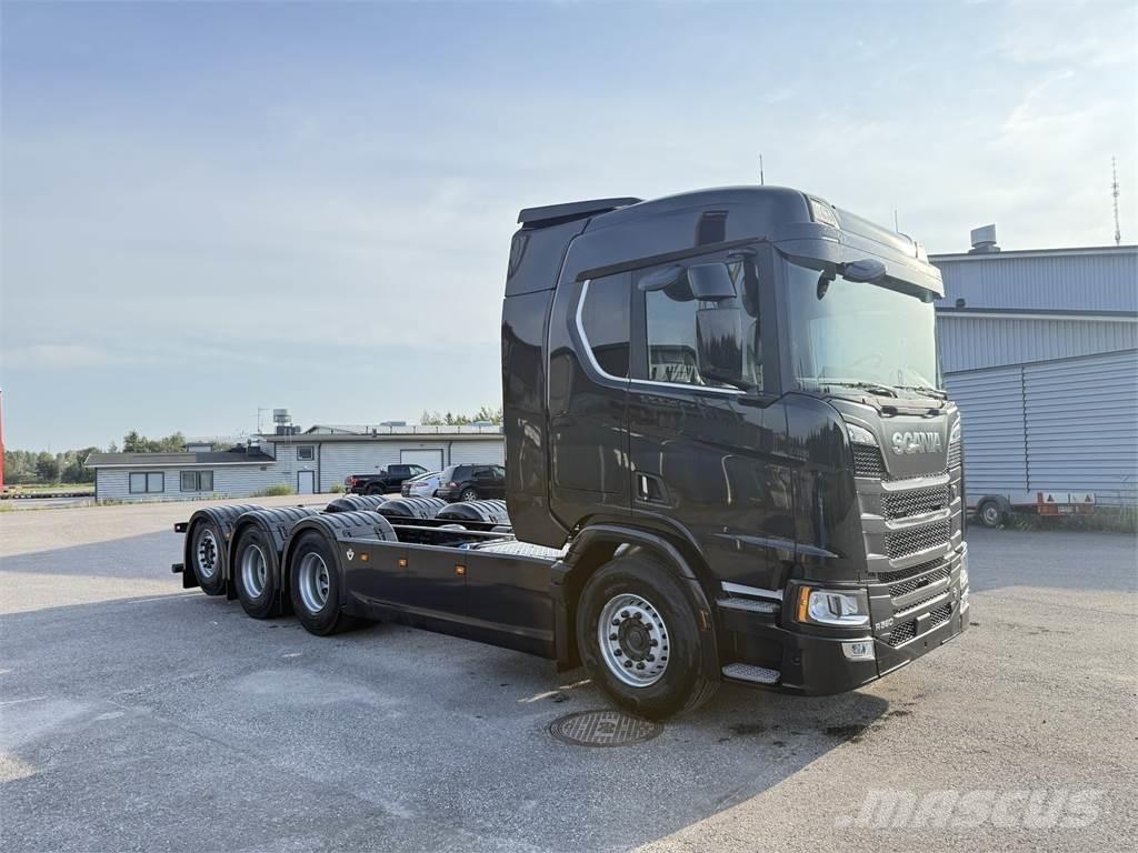 Scania R590 8x4 工程吊钩车