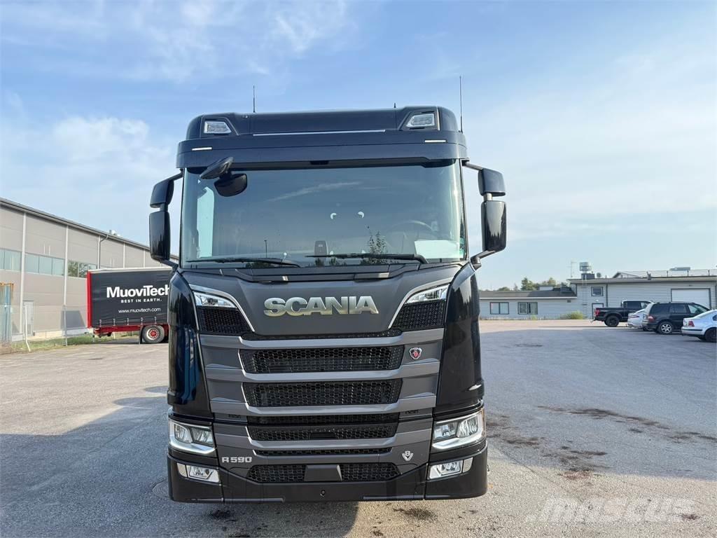 Scania R590 8x4 工程吊钩车