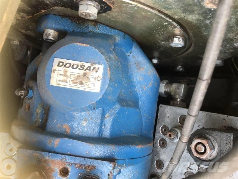 Doosan DX60 履带挖掘机
