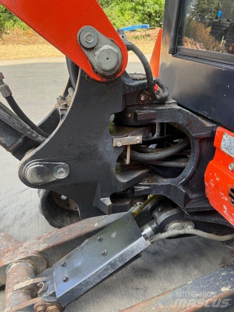 Kubota KX 71 小型挖掘机