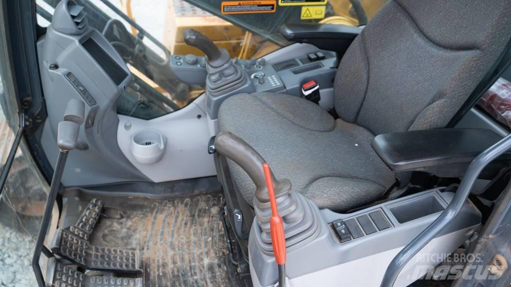 John Deere 210 G 履带挖掘机