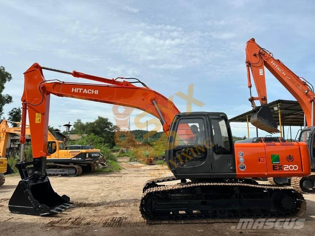 Hitachi EX 200 履带挖掘机