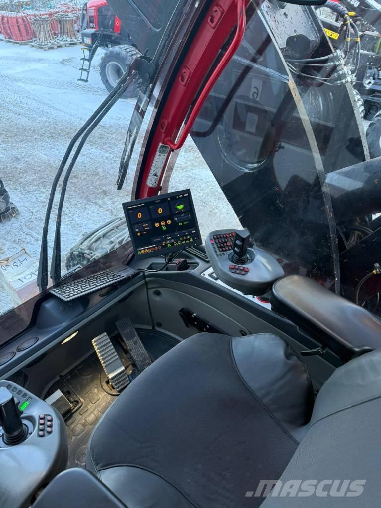 Komatsu 901 收割机