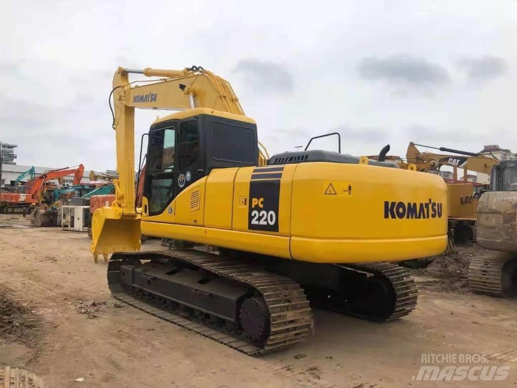 Komatsu PC 220-7 履带挖掘机