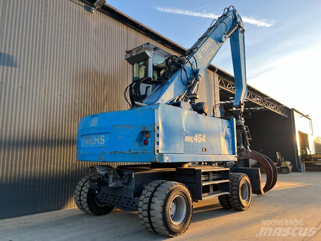 Fuchs MHL 454 工业挖掘机