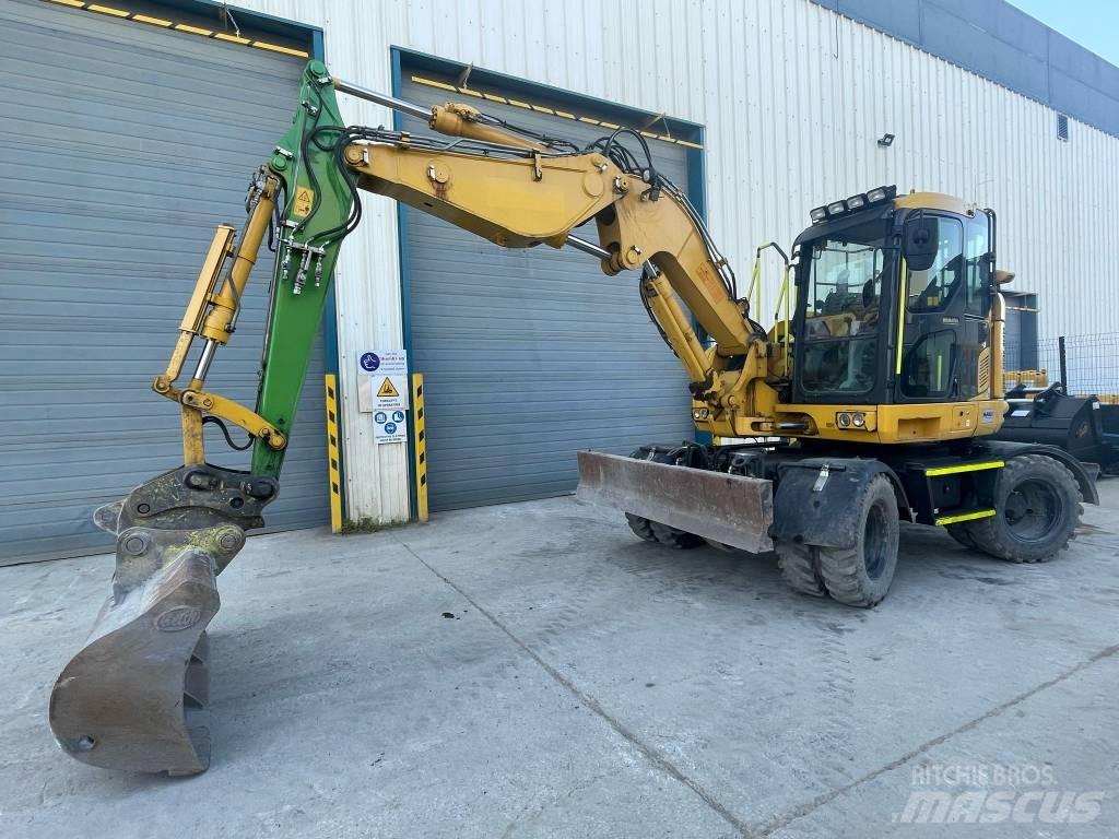 Komatsu PW118-11 轮式挖掘机