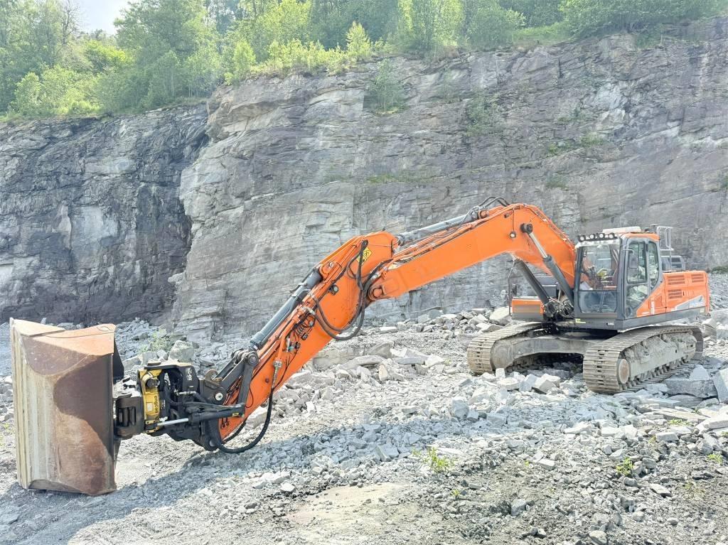 Doosan DX 300 LC-5 履带挖掘机