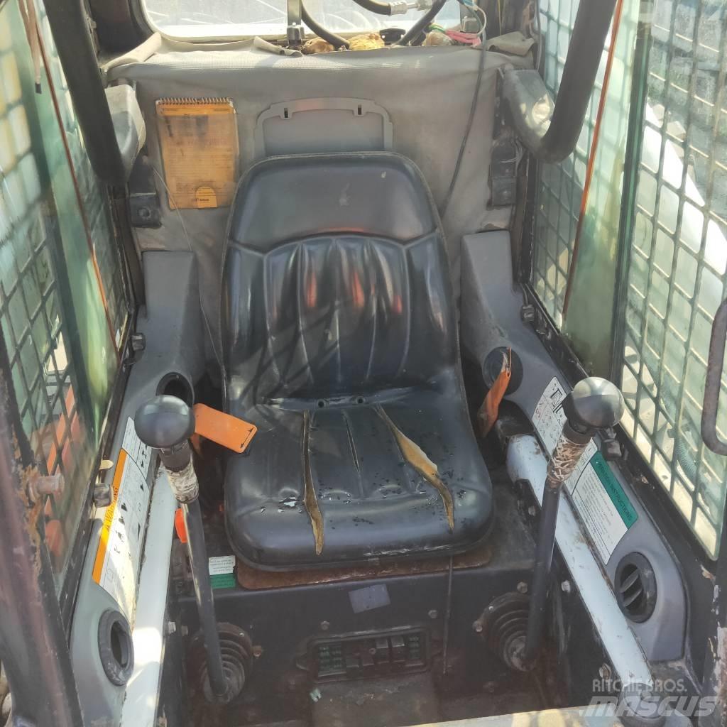 Bobcat S185 滑移装载机