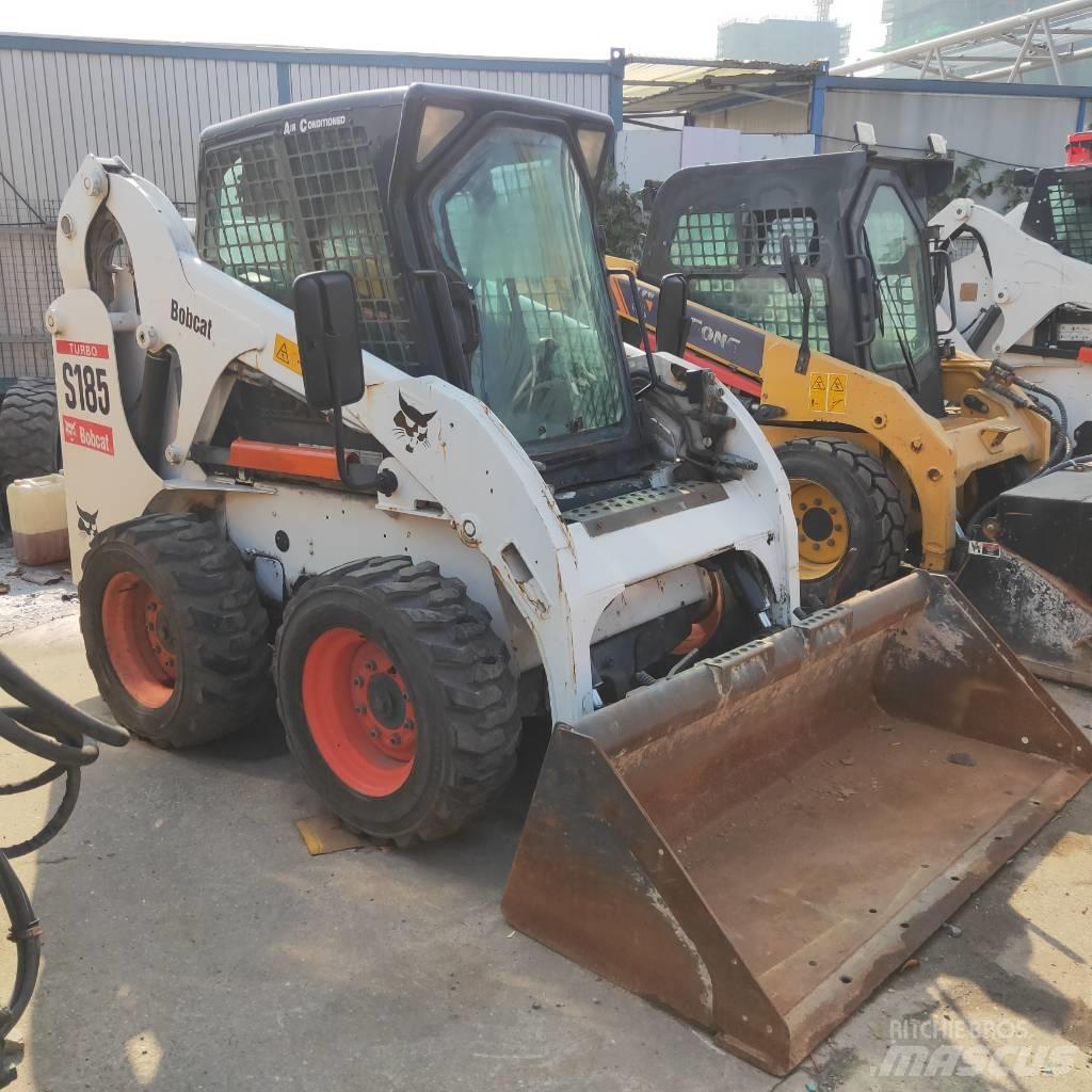 Bobcat S185 滑移装载机
